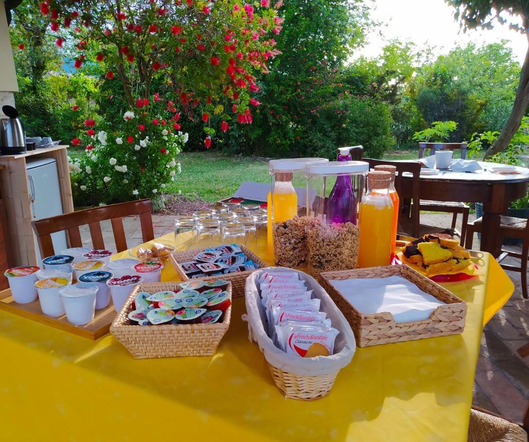 Il Girasole Country House Камерано Екстериор снимка