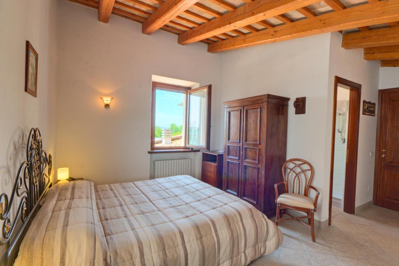 Il Girasole Country House Камерано Екстериор снимка
