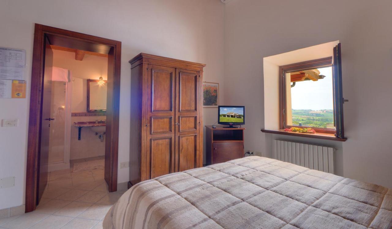 Il Girasole Country House Камерано Екстериор снимка